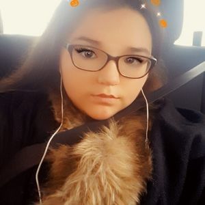 Meet your Posher, Marisa